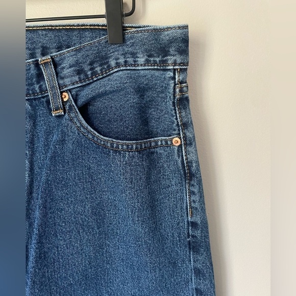 Levi's Straight Leg Medium Wash Jeans Size 36 X 32 - Picture 4 of 9